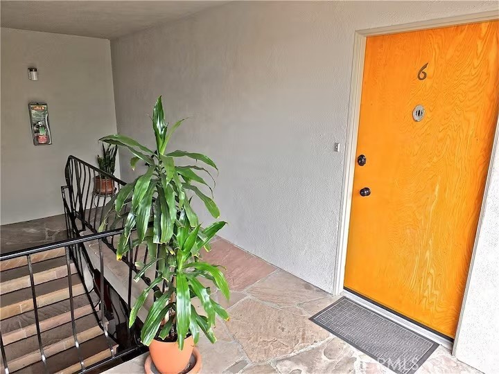 307 Cherry Avenue 6 Property Photo 4
