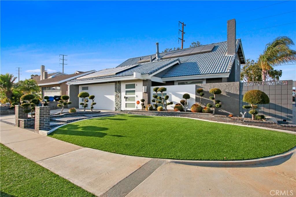 1107 Woodbury Drive Property Photo 1
