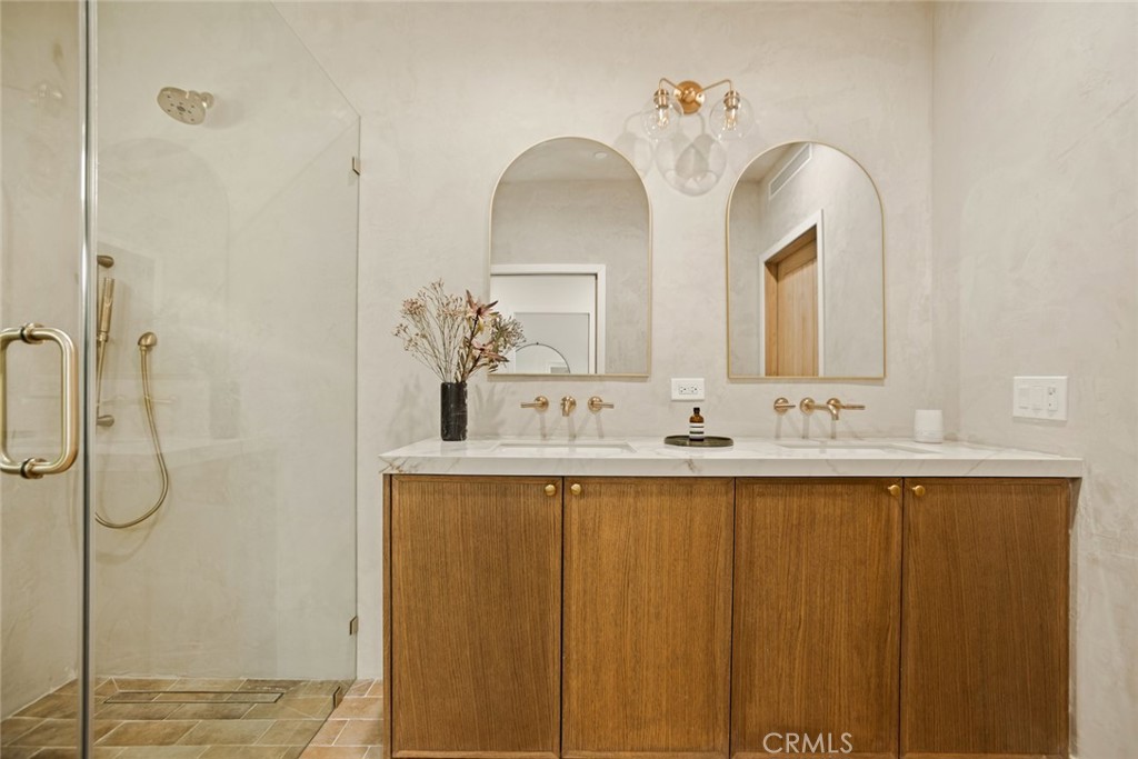 2334 Glover Place Property Photo 23