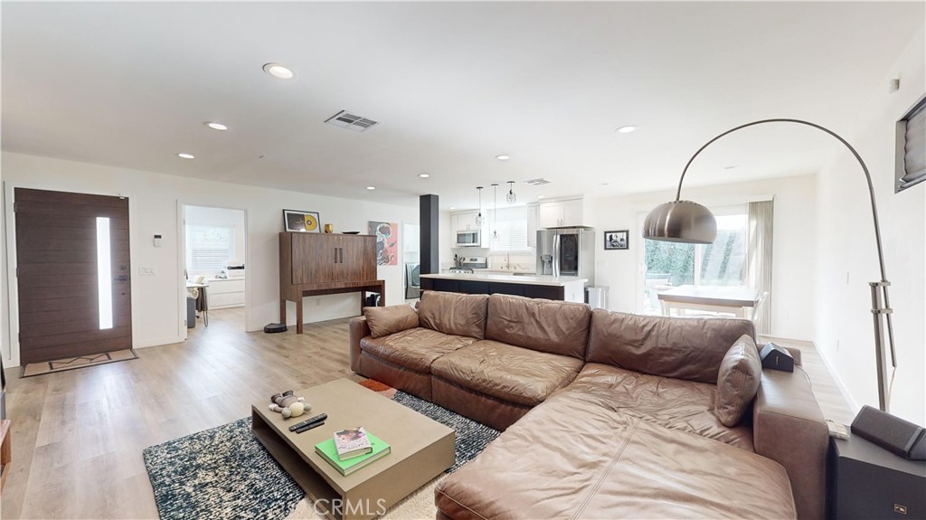 641 W 127th Street Property Photo 6