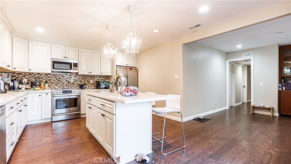 3375 Fuchsia Property Photo 14