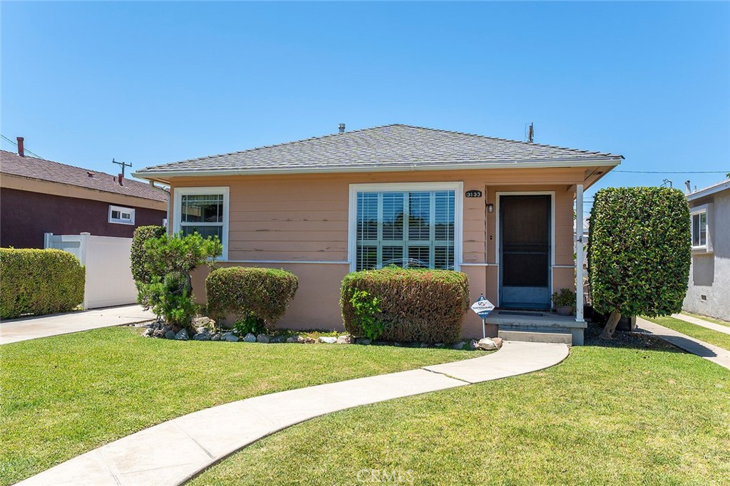 3133 Cedar Avenue Property Photo 1