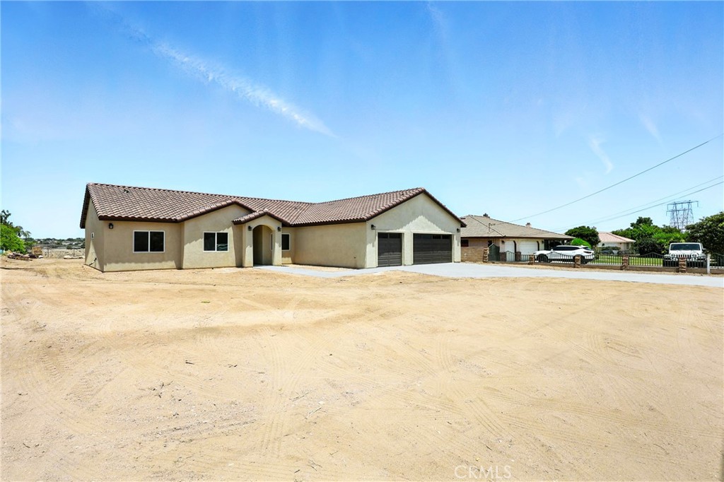 16920 Danbury Avenue Property Photo 2