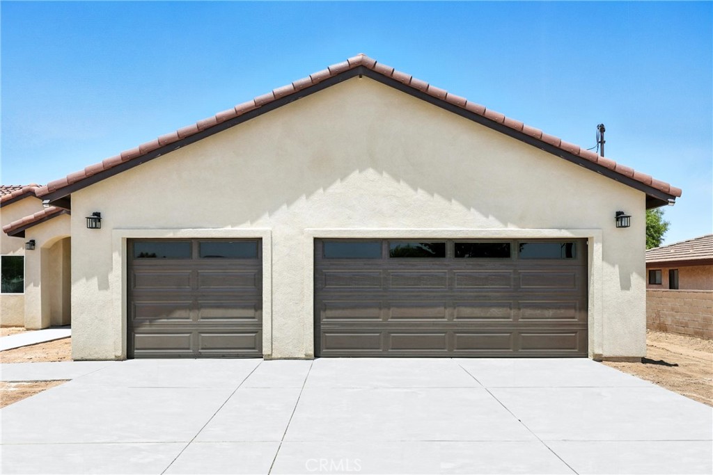 16920 Danbury Avenue Property Photo 4