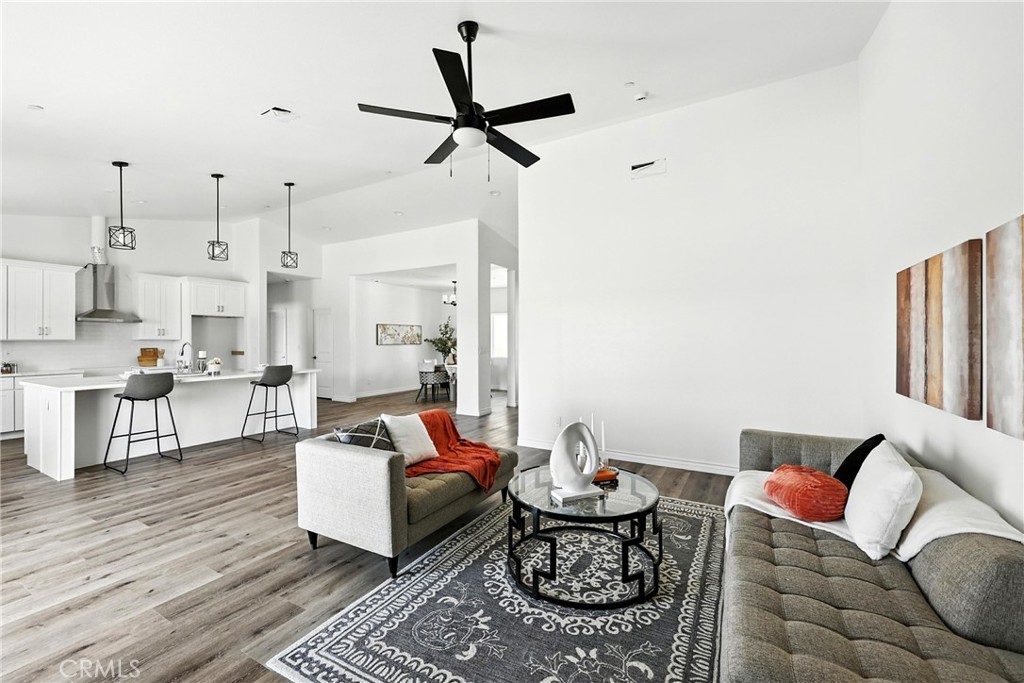 16920 Danbury Avenue Property Photo 8
