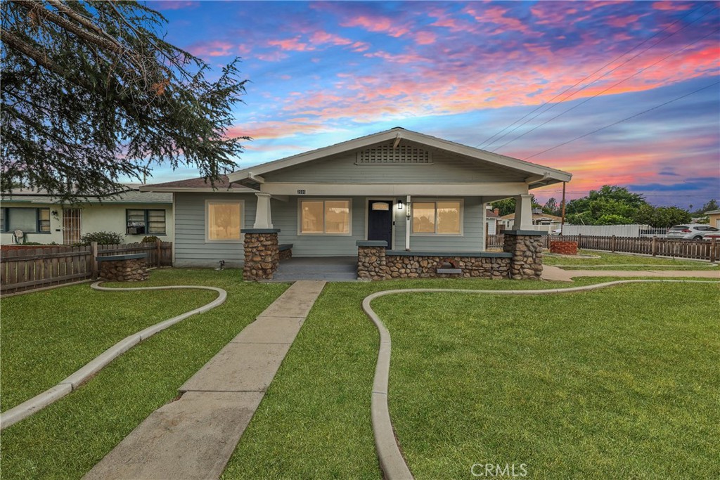 2696 N Sierra Way Property Photo 1