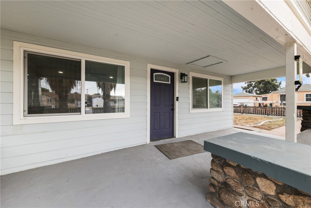 2696 N Sierra Way Property Photo 5