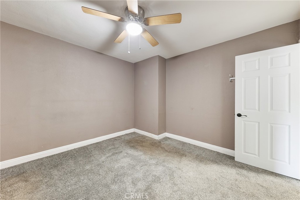 2696 N Sierra Way Property Photo 21