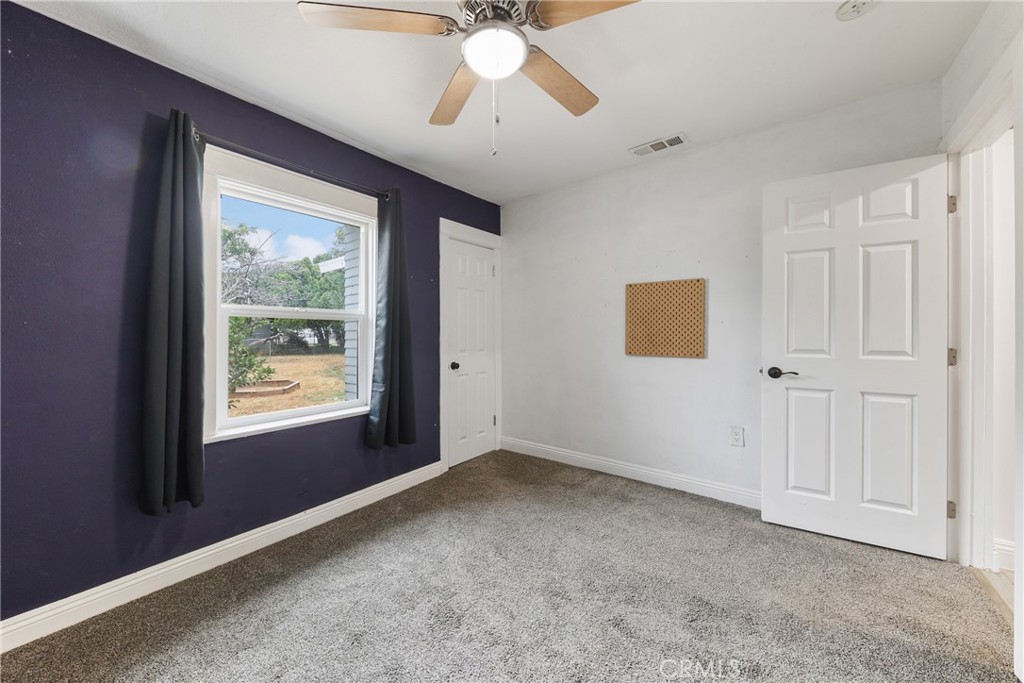 2696 N Sierra Way Property Photo 23