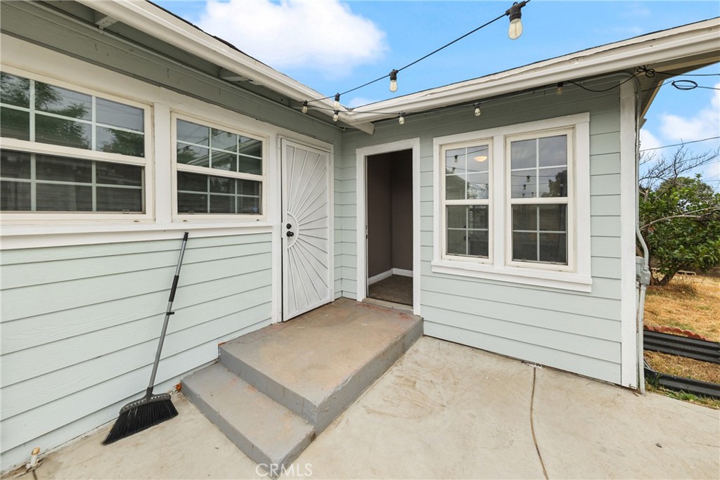 2696 N Sierra Way Property Photo 25