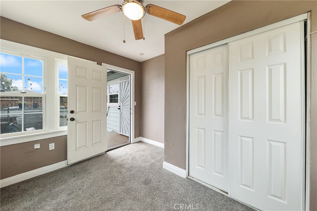 2696 N Sierra Way Property Photo 27