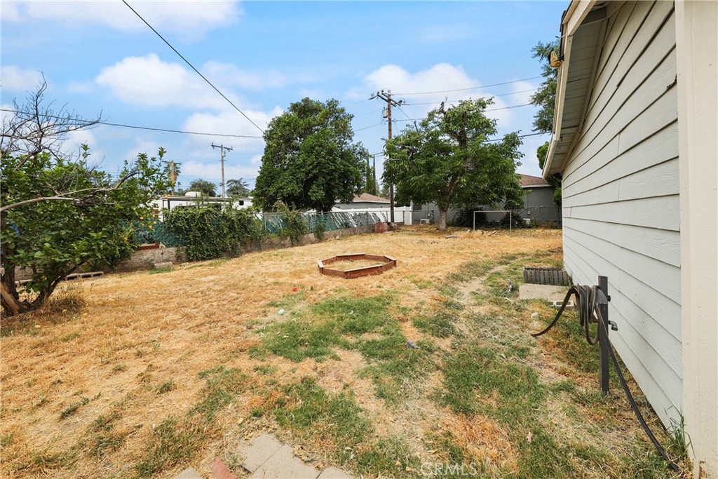 2696 N Sierra Way Property Photo 33