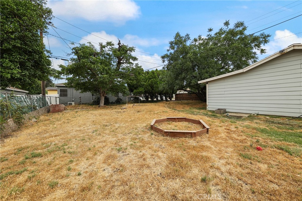 2696 N Sierra Way Property Photo 34