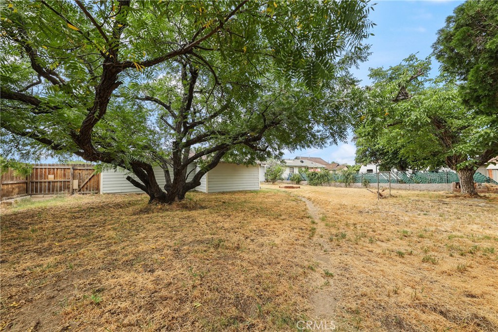 2696 N Sierra Way Property Photo 38