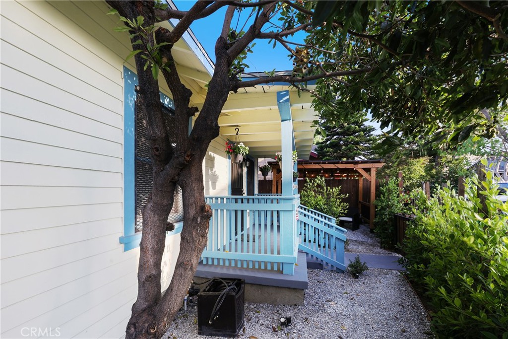 1146 N Loma Vista Drive Property Photo 12