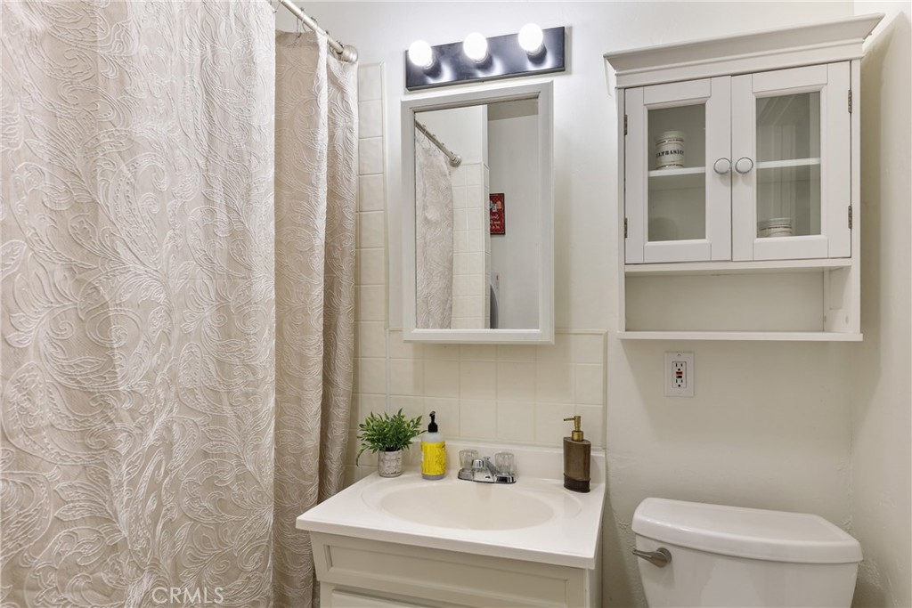 1146 N Loma Vista Drive Property Photo 27