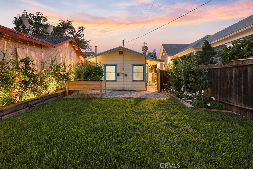 1146 N Loma Vista Drive Property Photo 39