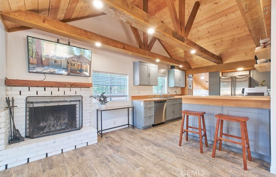 380 Canvasback Drive Property Photo 1
