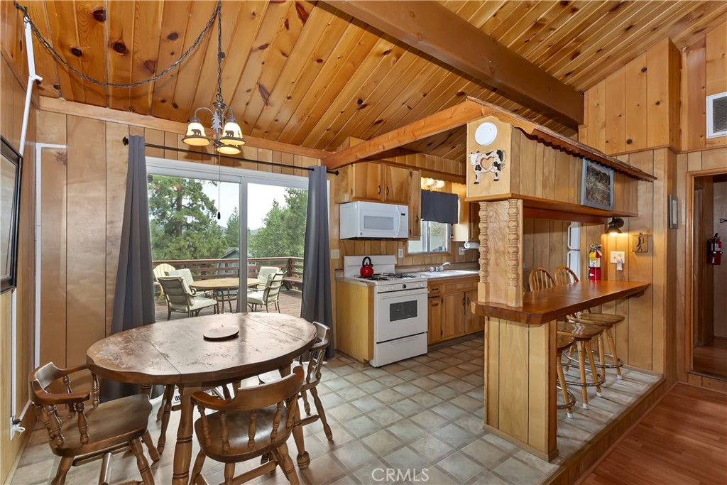 800 Plumas Court Property Photo 10