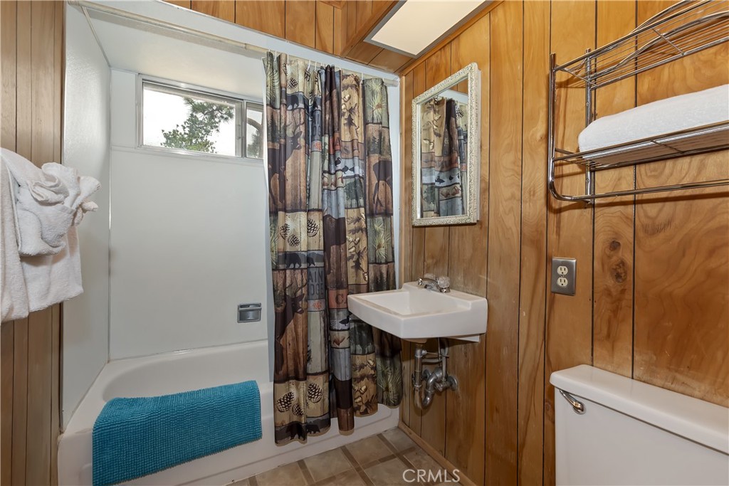 800 Plumas Court Property Photo 15