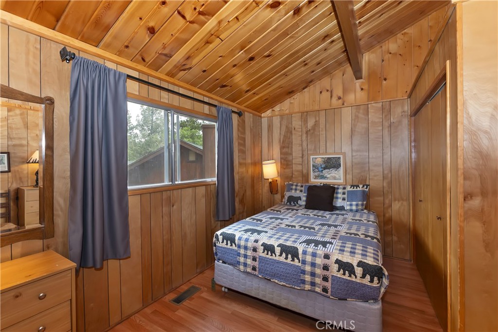 800 Plumas Court Property Photo 16
