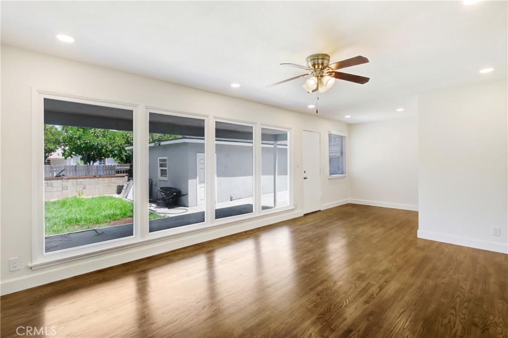 7515 Magnolia Avenue Property Photo 8