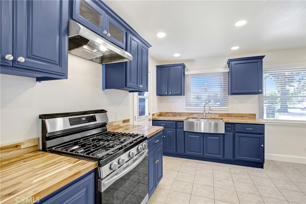 7515 Magnolia Avenue Property Photo 14