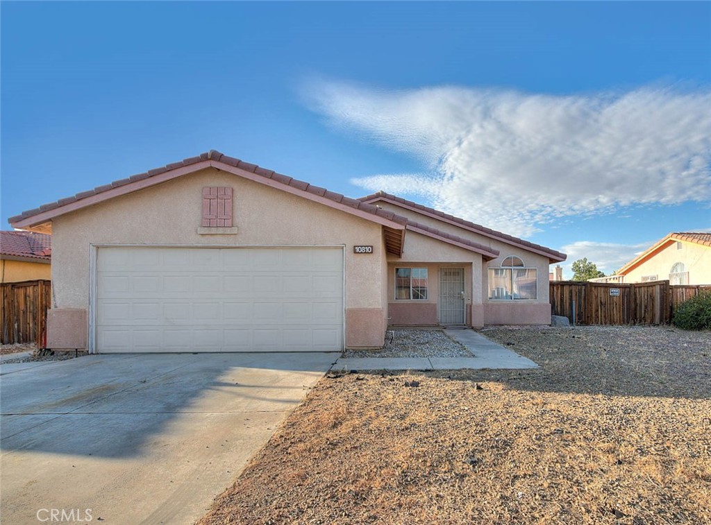 10810 Euclid Street Property Photo 16