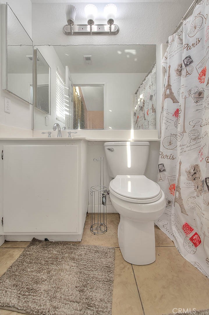 10810 Euclid Street Property Photo 35