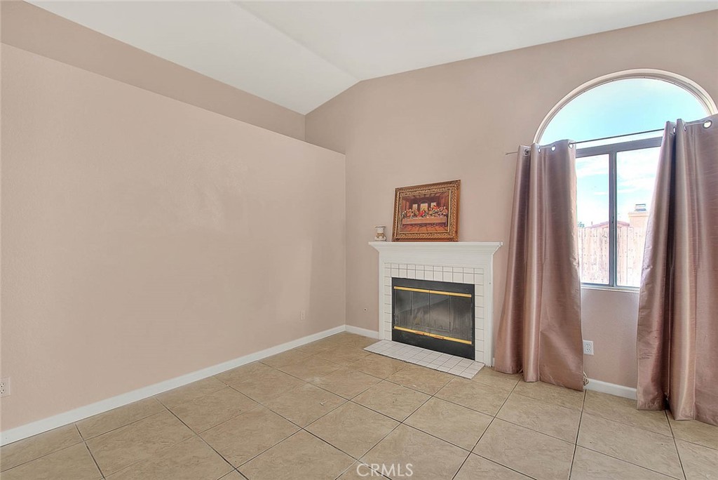 10810 Euclid Street Property Photo 50