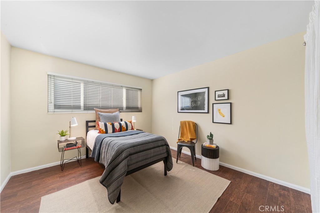 247 17th Street Property Photo 23