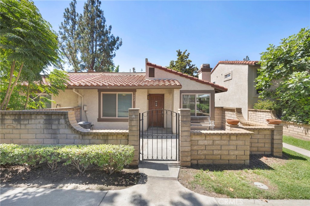 9882 Paloma Court Property Photo 1