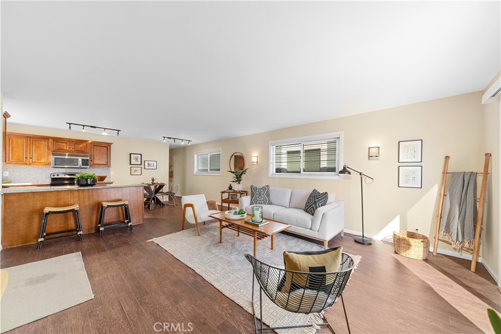 247 17th Street Property Photo 9