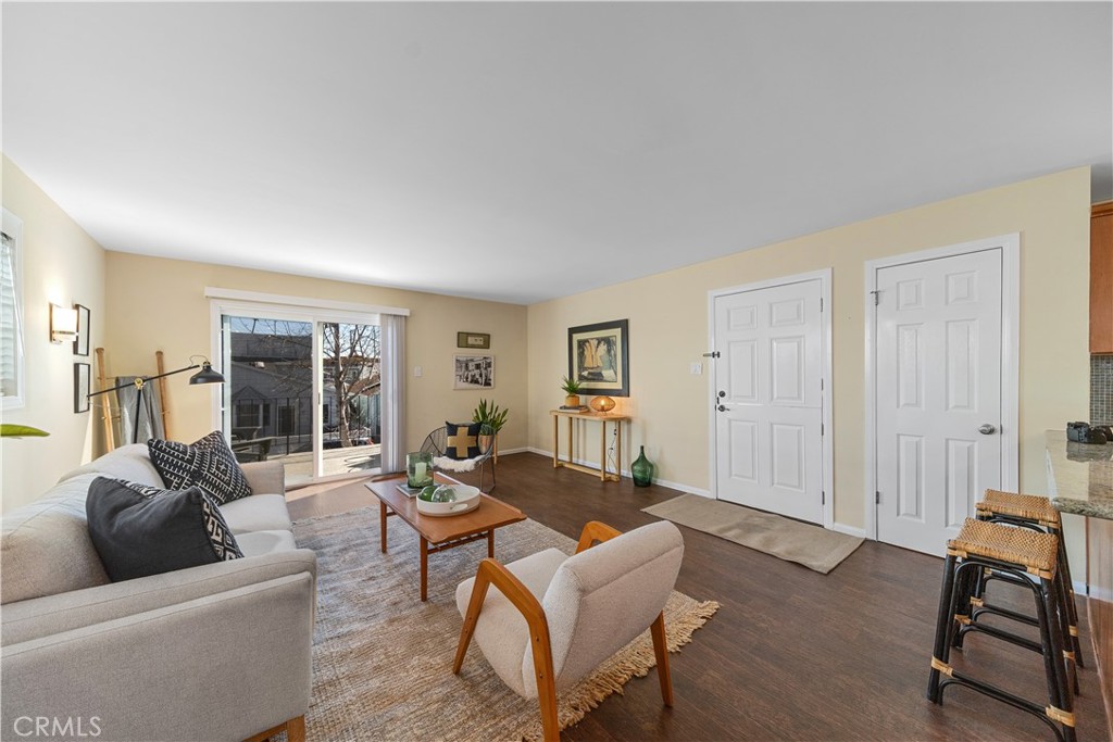 247 17th Street Property Photo 12