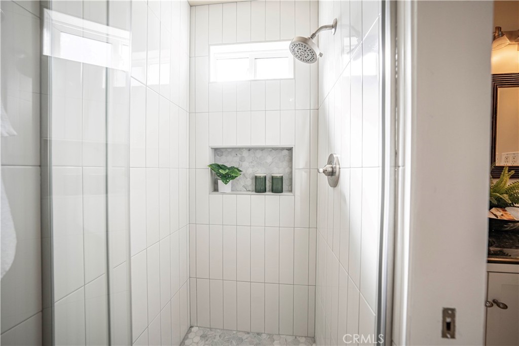 247 17th Street Property Photo 27