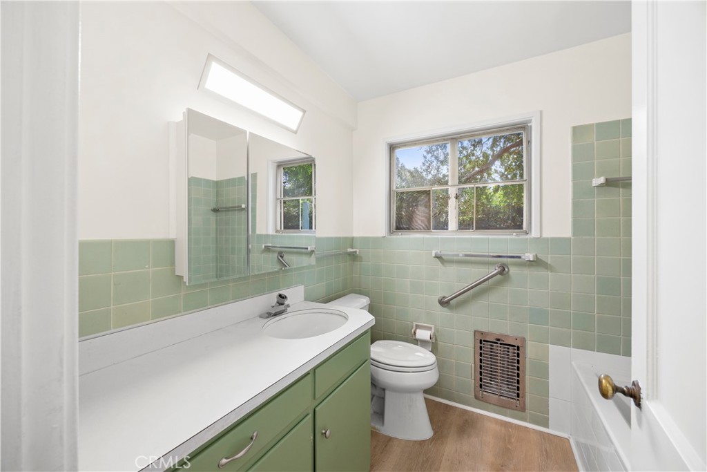 5188 Village Green Property Photo 16