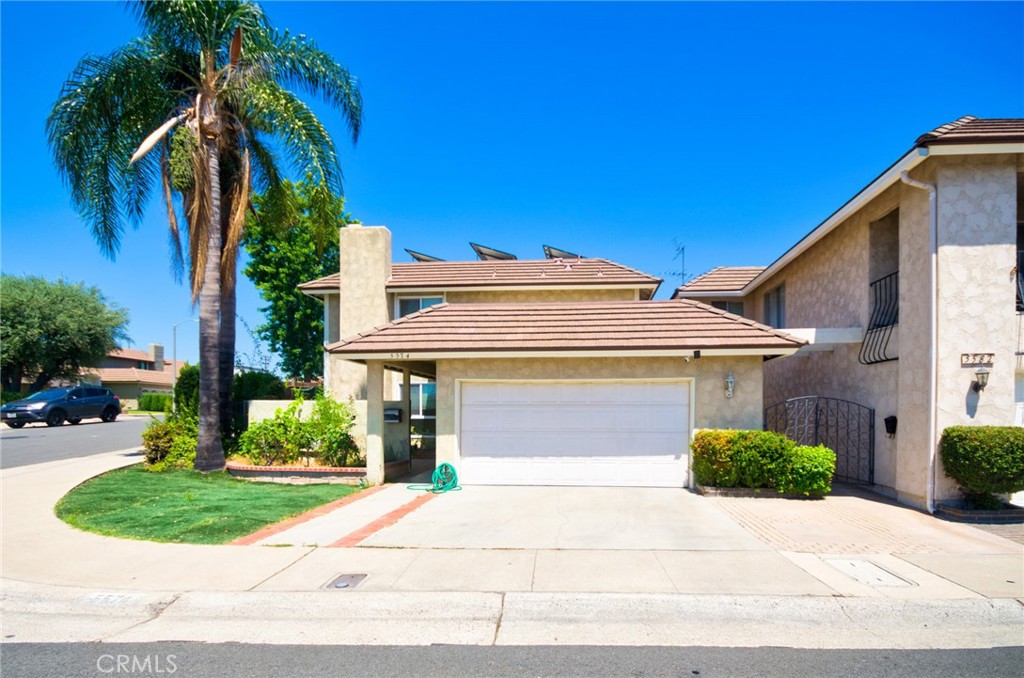 5574 Elsinore Avenue Property Photo 1
