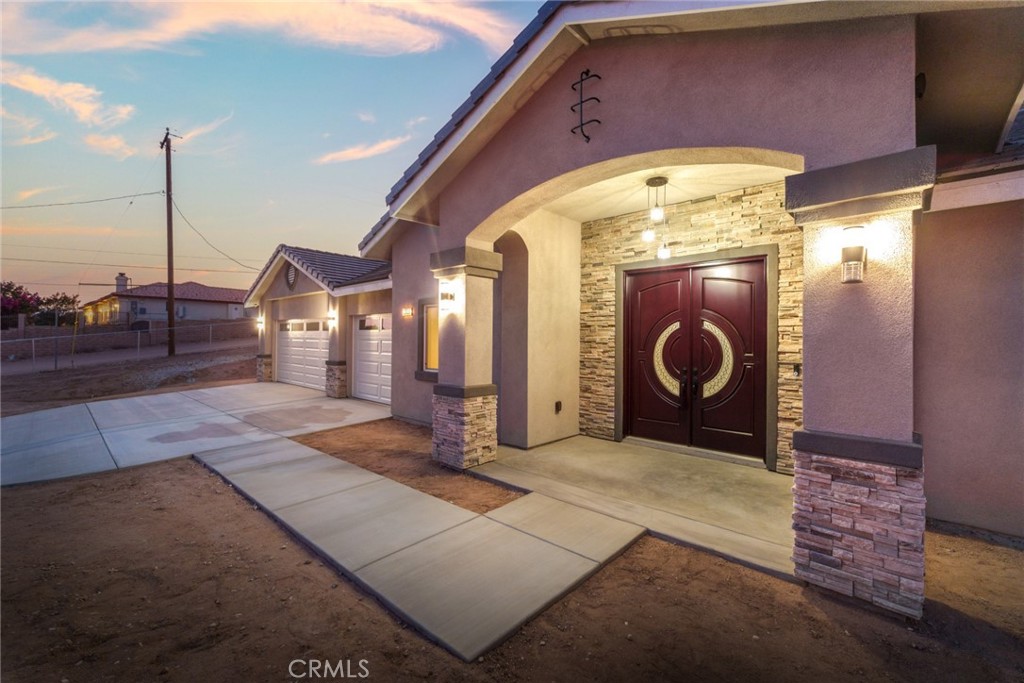 18756 Centennial Street Property Photo 2