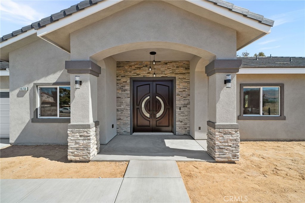 18756 Centennial Street Property Photo 6