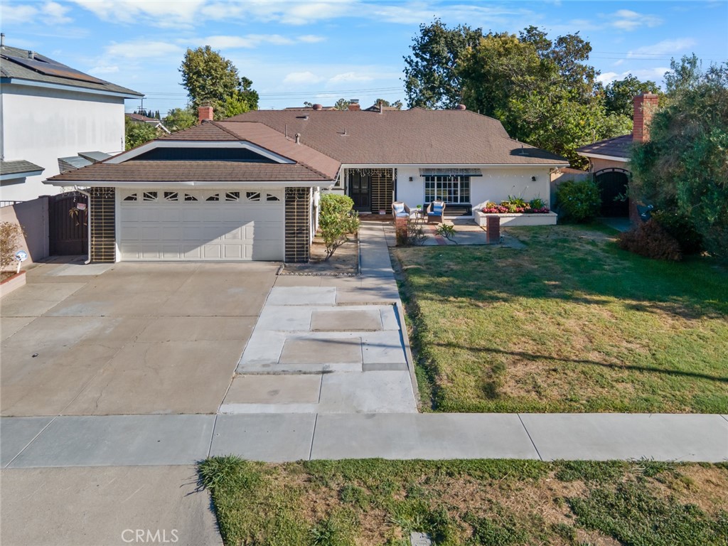 9446 Gardenia Property Photo 1