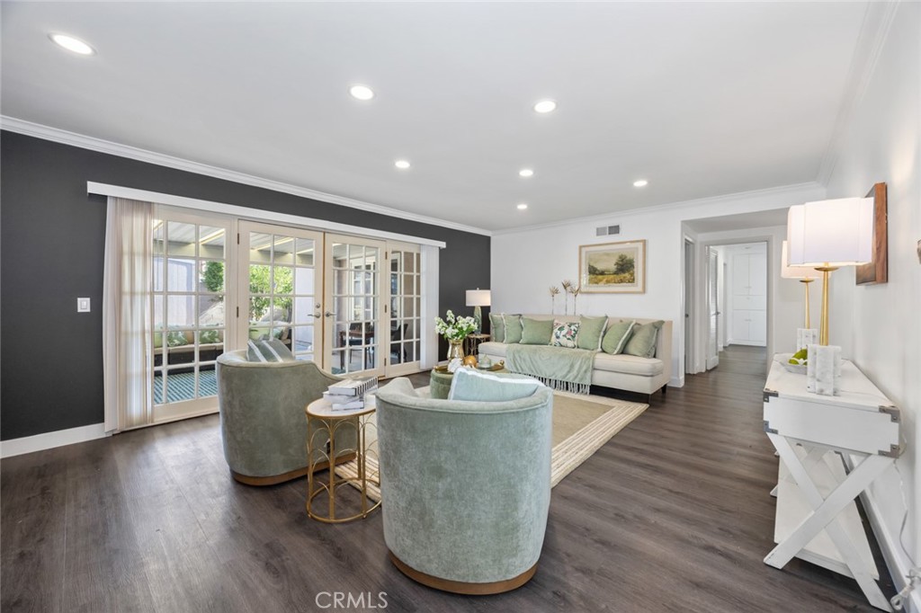 9446 Gardenia Property Photo 8
