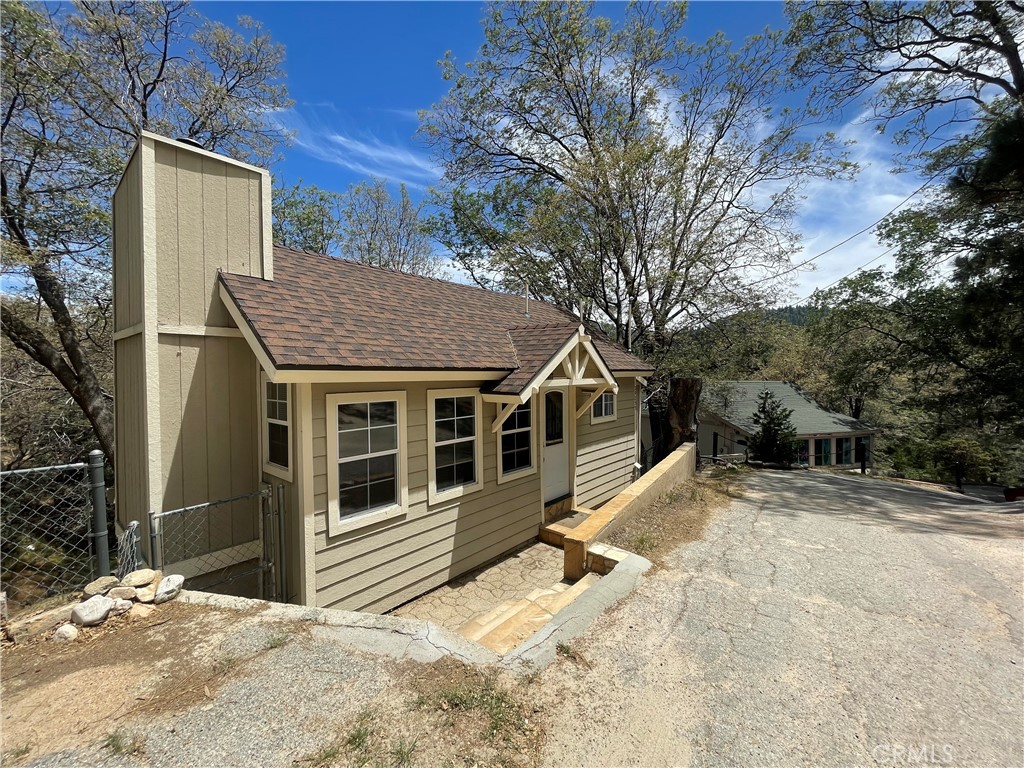 29255 Hemlock Drive Property Photo 1