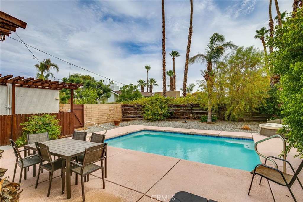 1123 E El Cid Property Photo 32