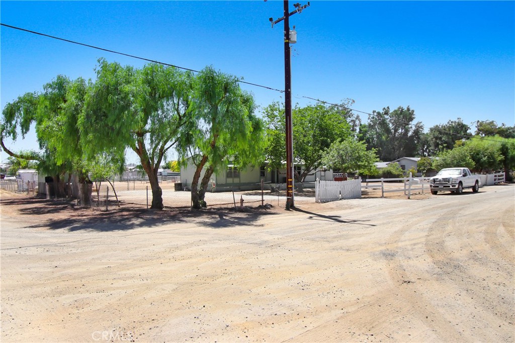 30750 Old Windmill Road Property Photo 4
