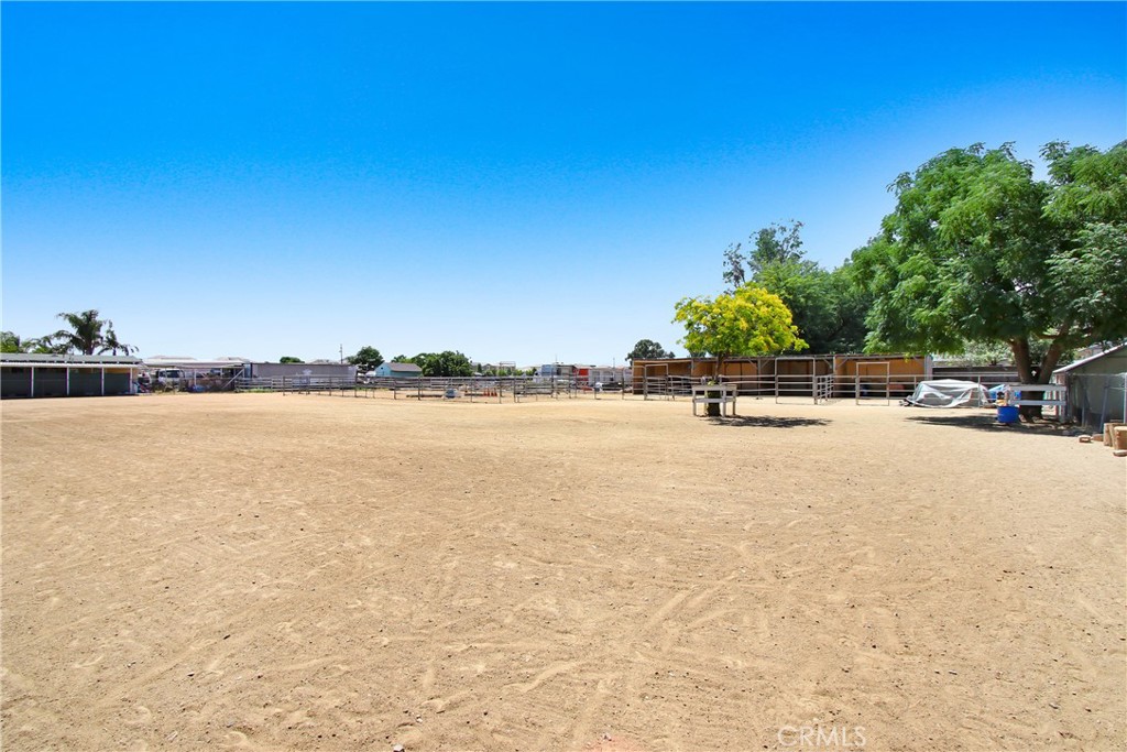 30750 Old Windmill Road Property Photo 9