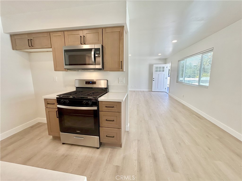 895 N Euclid Avenue 3 Property Photo 13