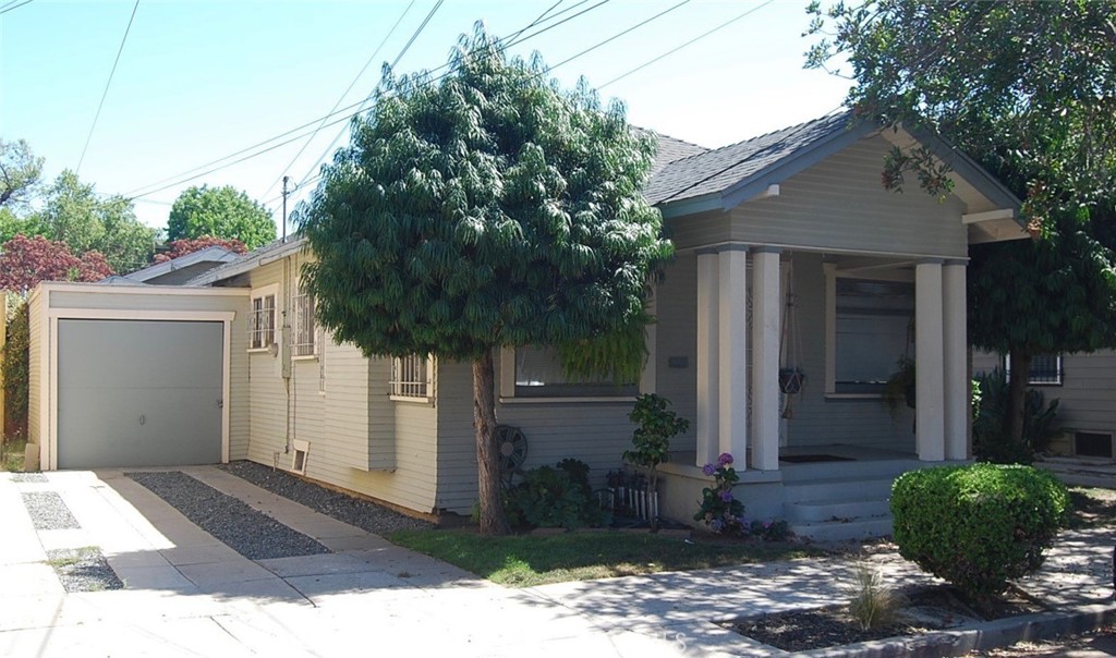 1734 E Florida Street Property Photo 1