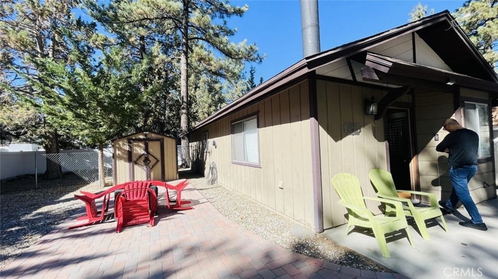 921 Wendy Avenue Property Photo 2