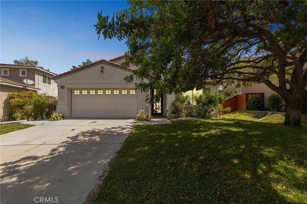 1669 Valley Falls Avenue Property Photo 1