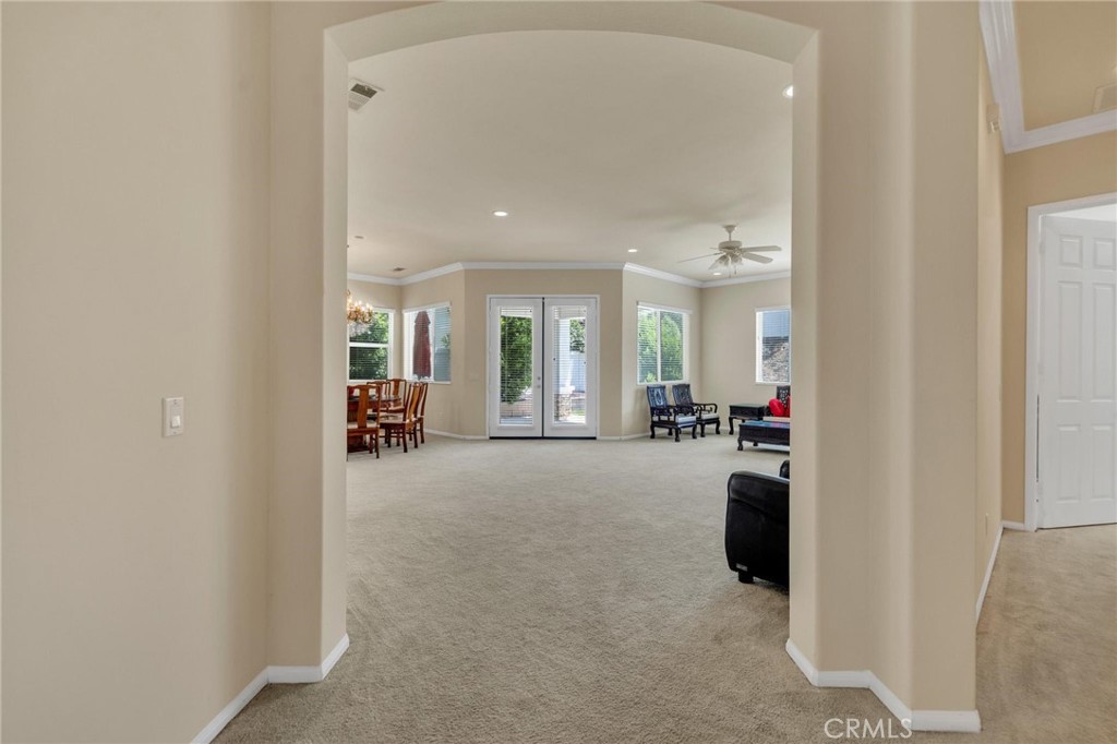 1708 Snowberry Road Property Photo 6